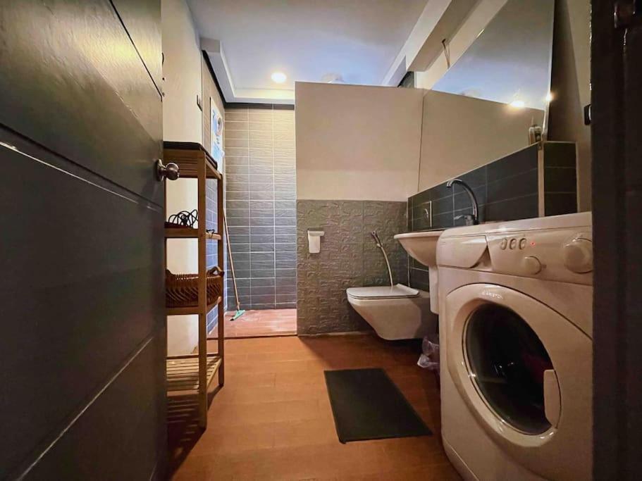 Apartment On A Rooftop In Downtown,